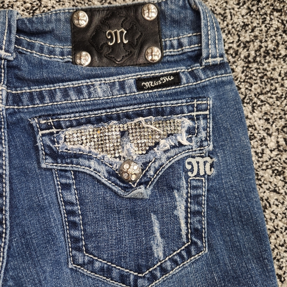 Y2k Miss Me Cropped Bermuda Shorts,Skull Pocket Accent,Bling, Women's 27, 2000's - Picture 4 of 10
